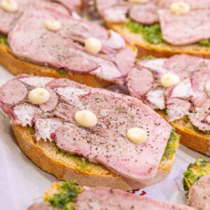 Bambi Trippa e Lampredotto: Crostino del Bambi omaggio